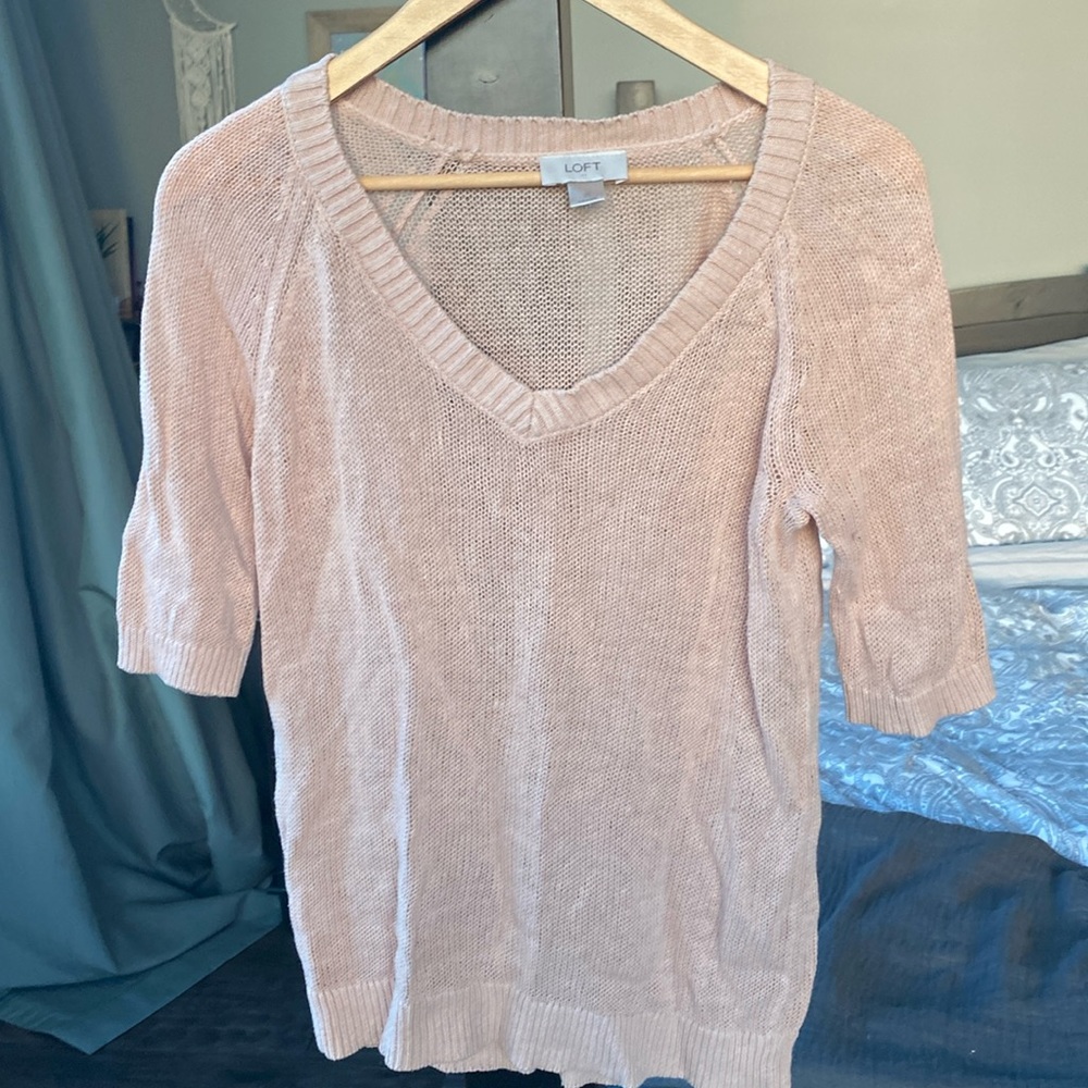 Ann Taylor Loft short sleeve knit linen and cotton v-neck